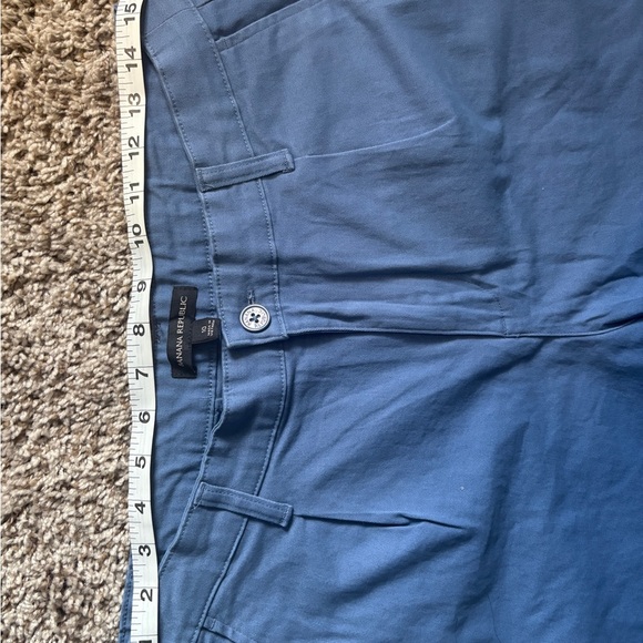 Banana Republic Pleat Front Short - Picture 4 of 7